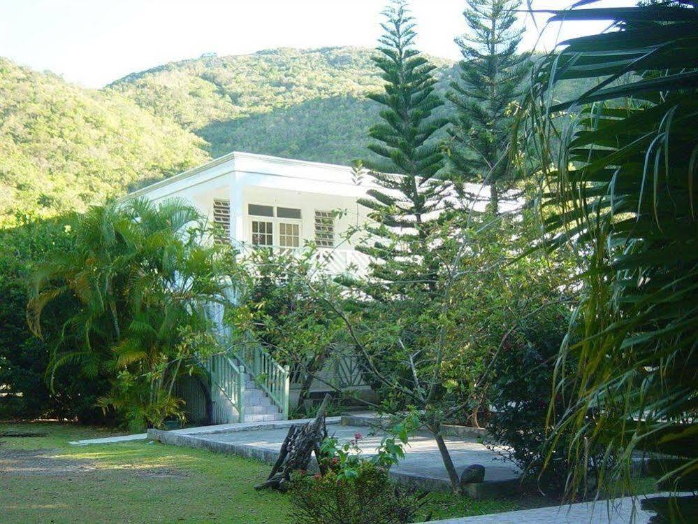 Icis Villas Brewers Bay Exteriör bild
